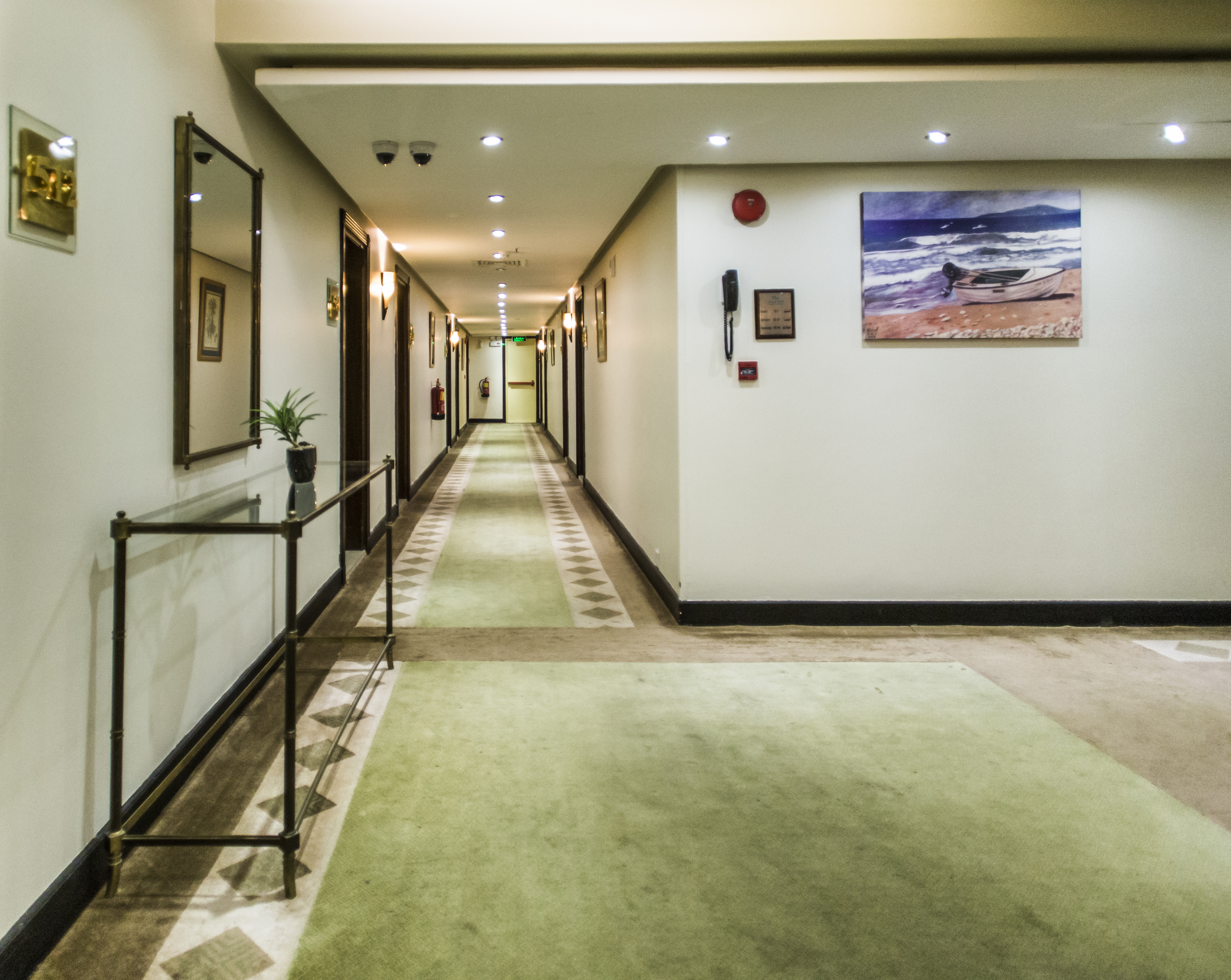 Al Bustan Hotel
