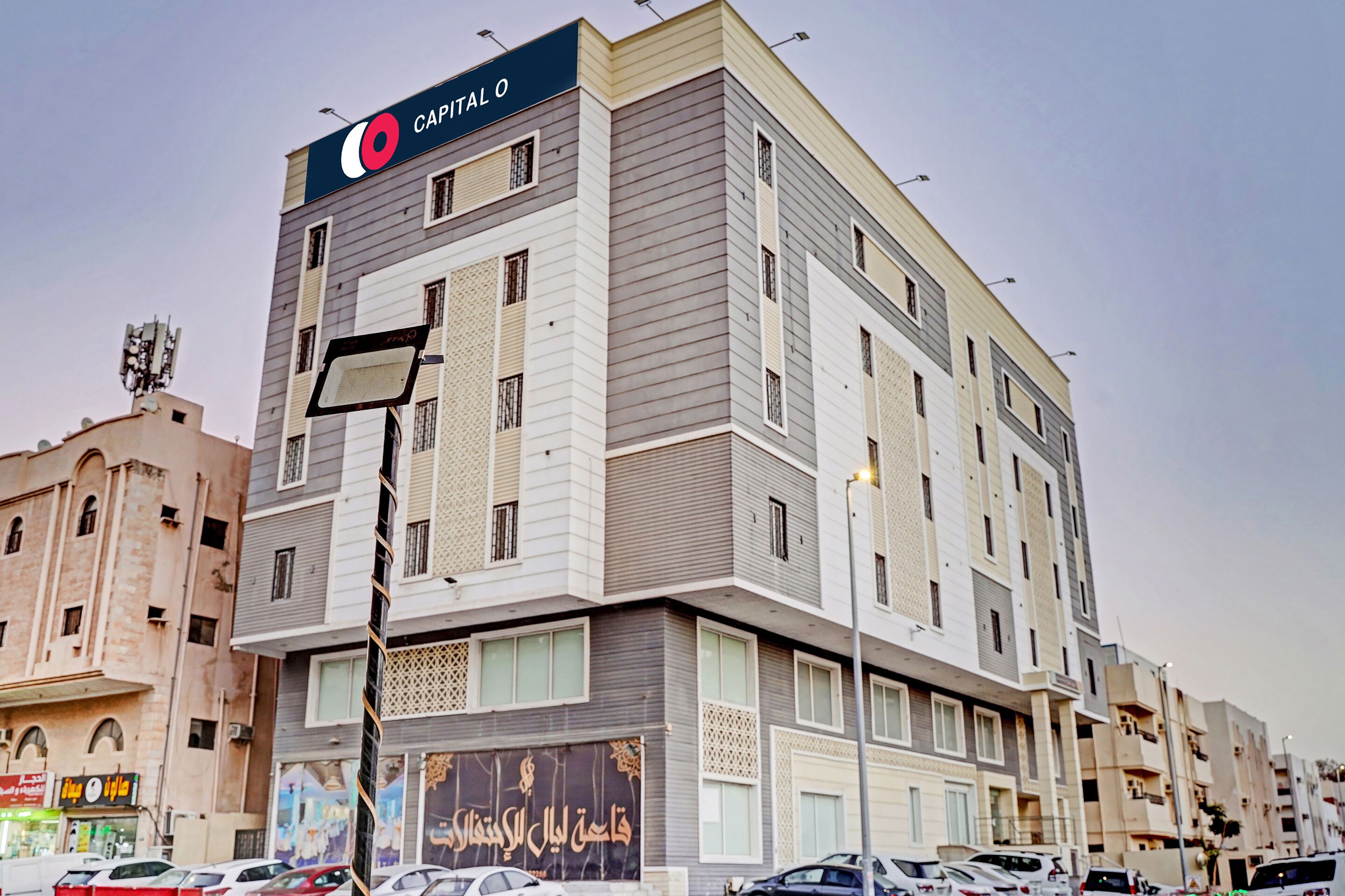 Capital O 605 Tafwij Hotel