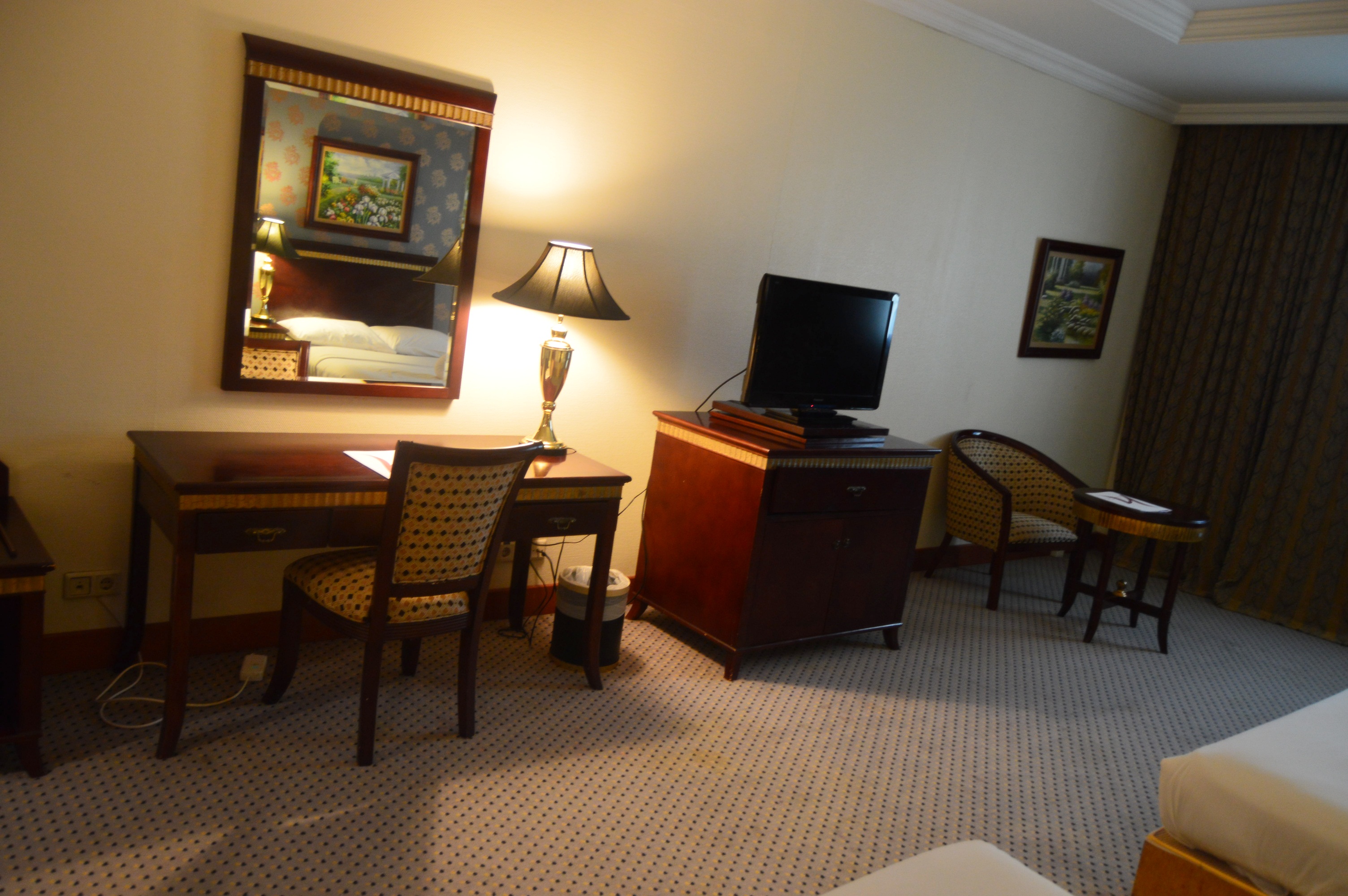 Golden Hotel