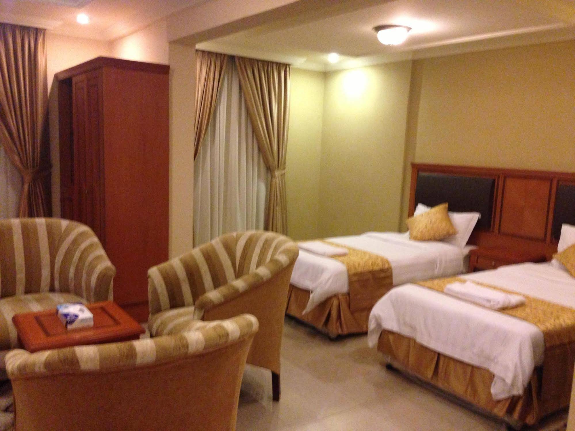 Golden Park Hotel Apartments