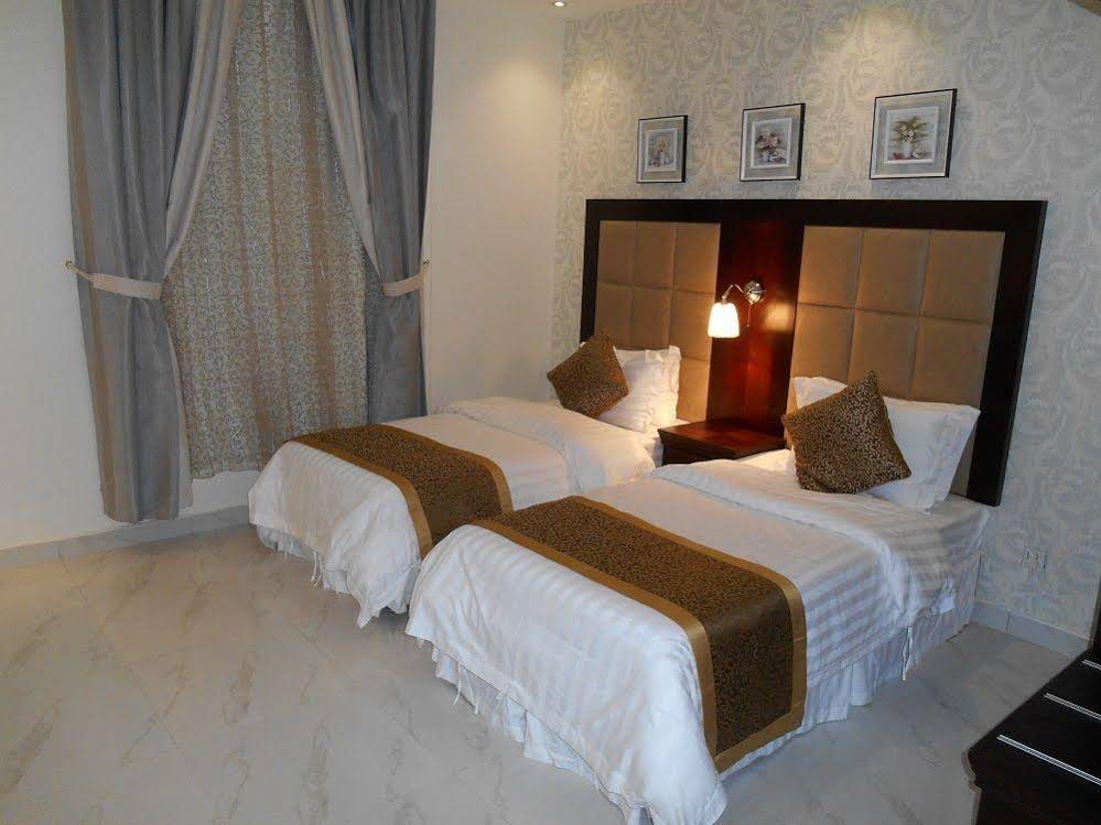 Julanar Alsharq Suites