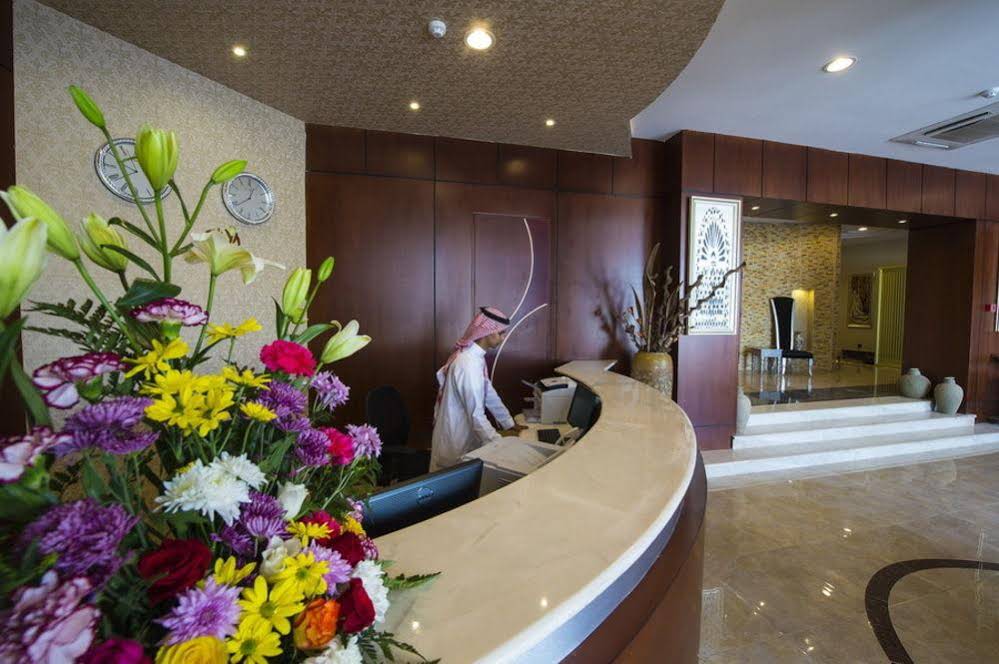 LA Fontaine Royal Hotel