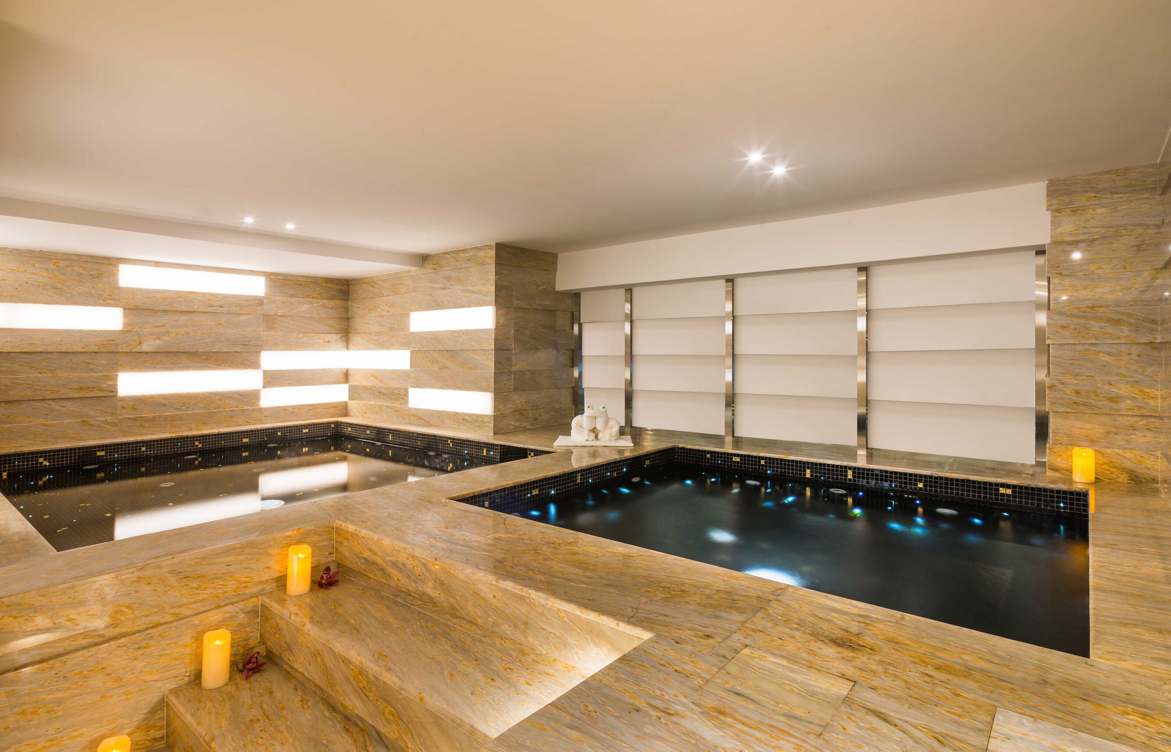 Narcissus Al Hamra Boutique Hotel