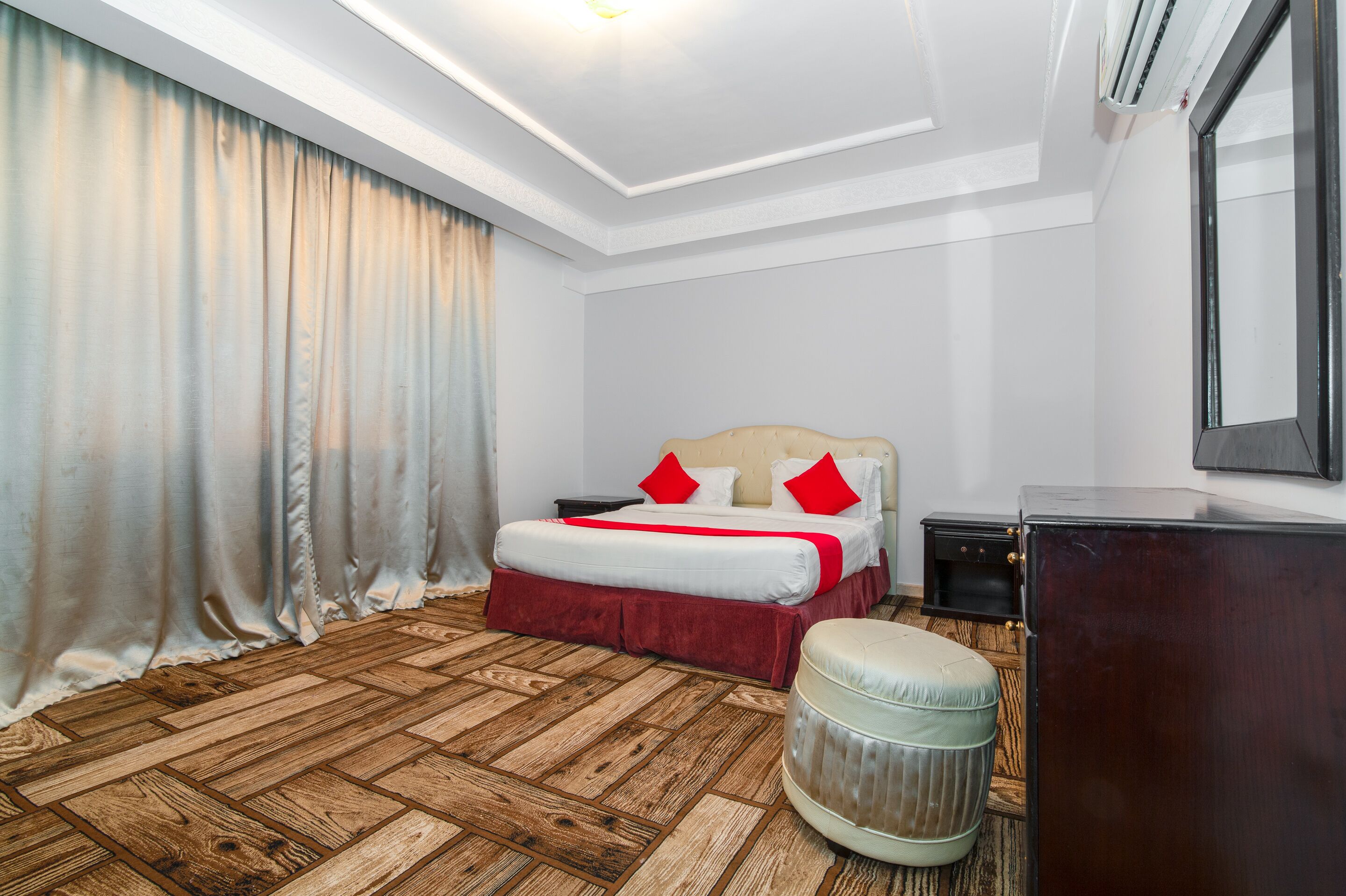 OYO 148 Diamond Beach Hotel