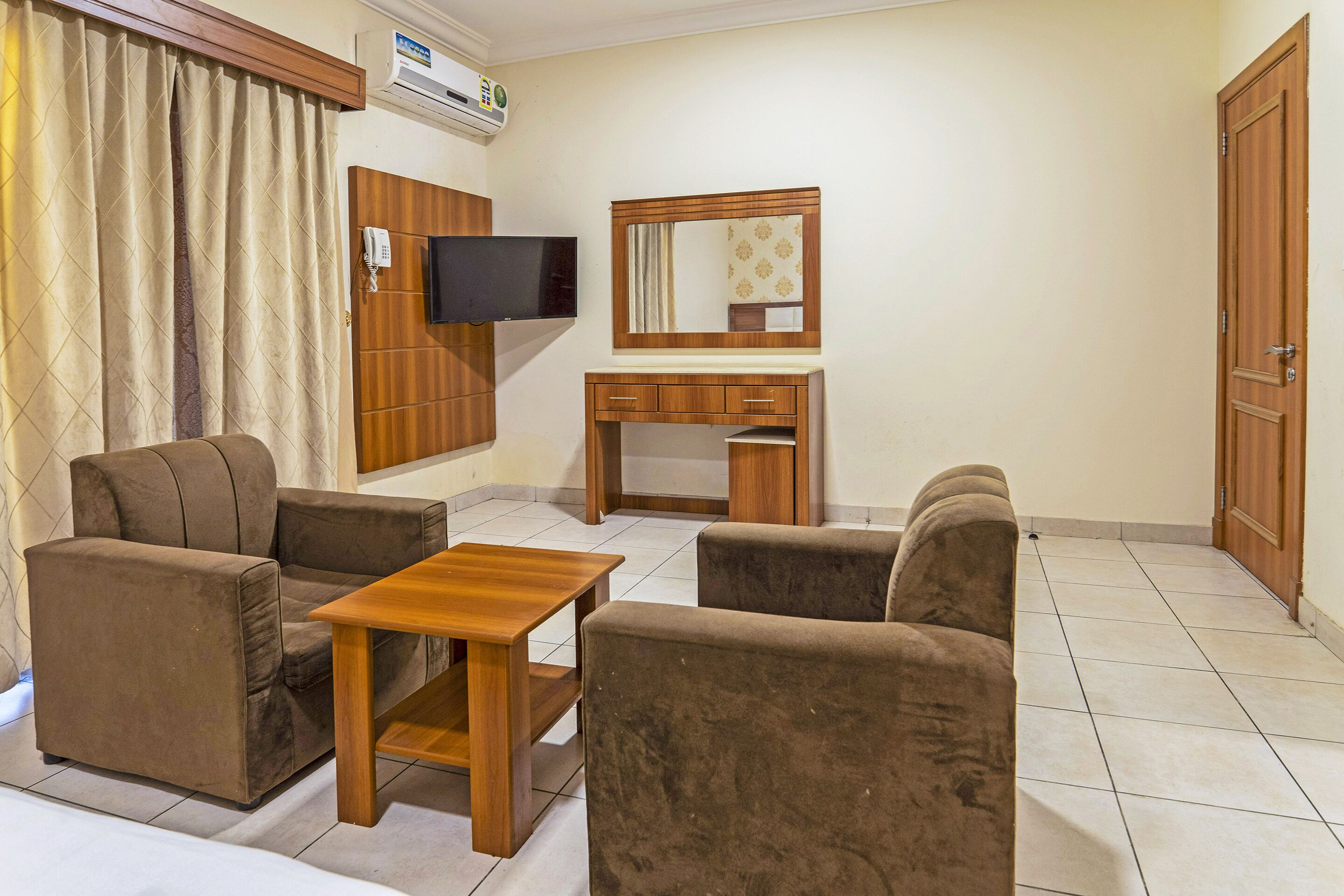 OYO 607 Jeddah Palace Hotel