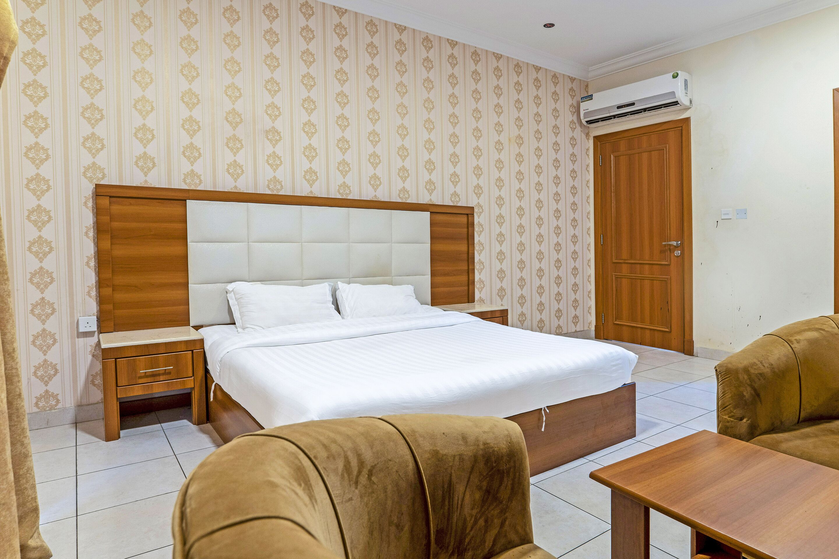 OYO 607 Jeddah Palace Hotel
