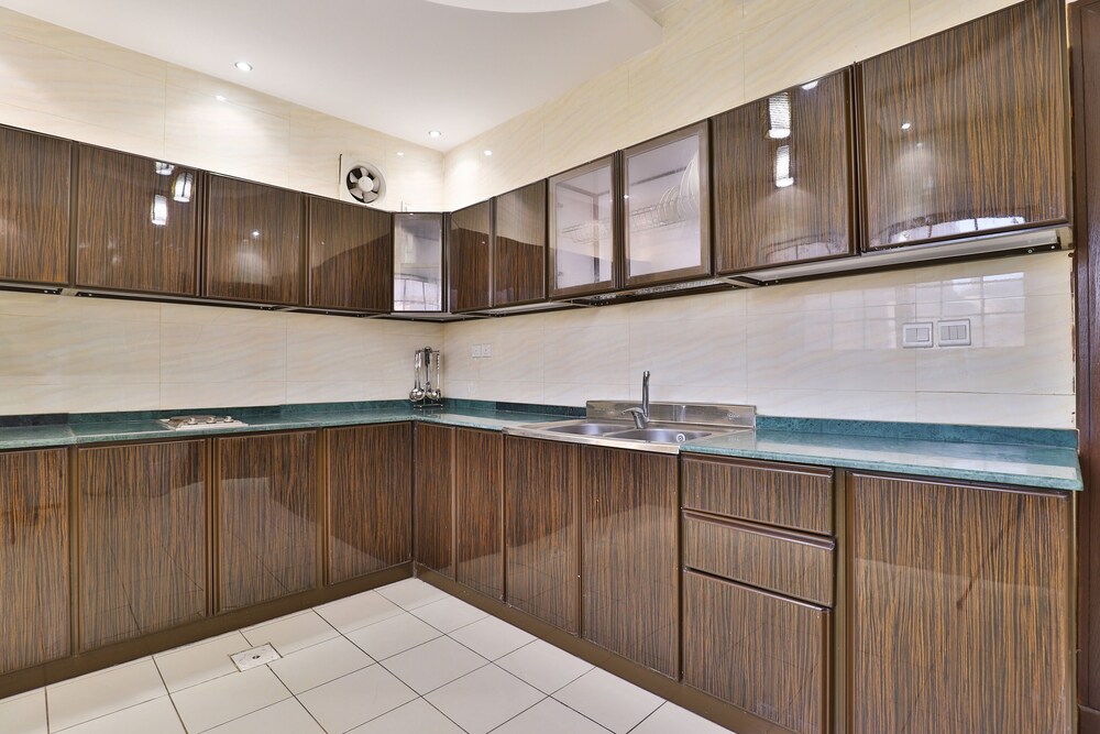 Oyoon Jeddah Residential Units by OYO Rooms