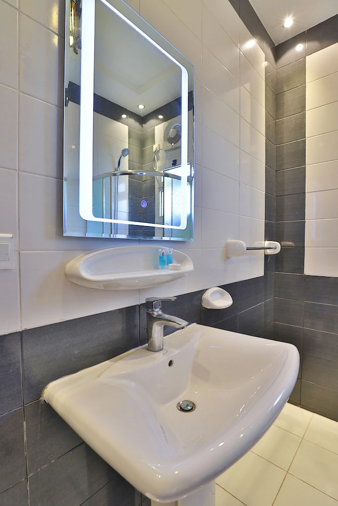 Oyoon Jeddah Residential Units by OYO Rooms