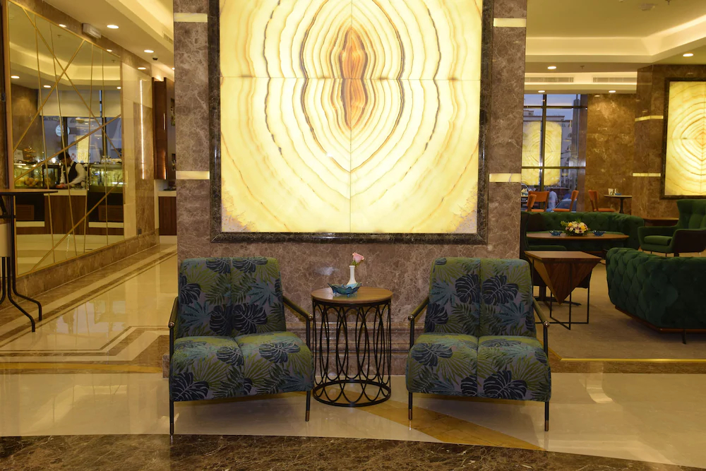 Salsabil Hotel by Warwick – Al Corniche