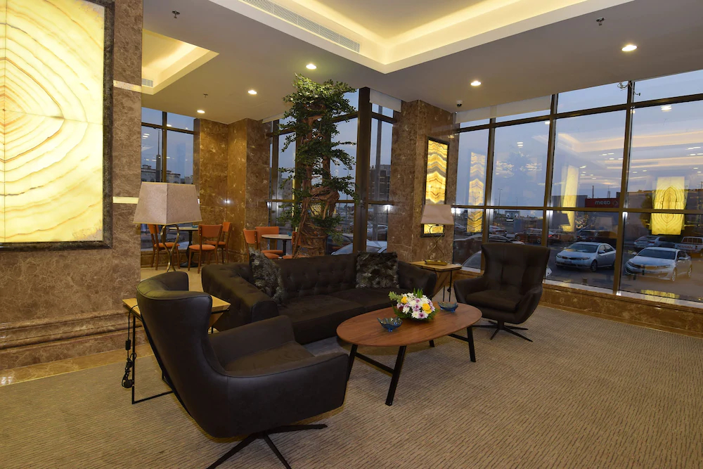 Salsabil Hotel by Warwick – Al Corniche