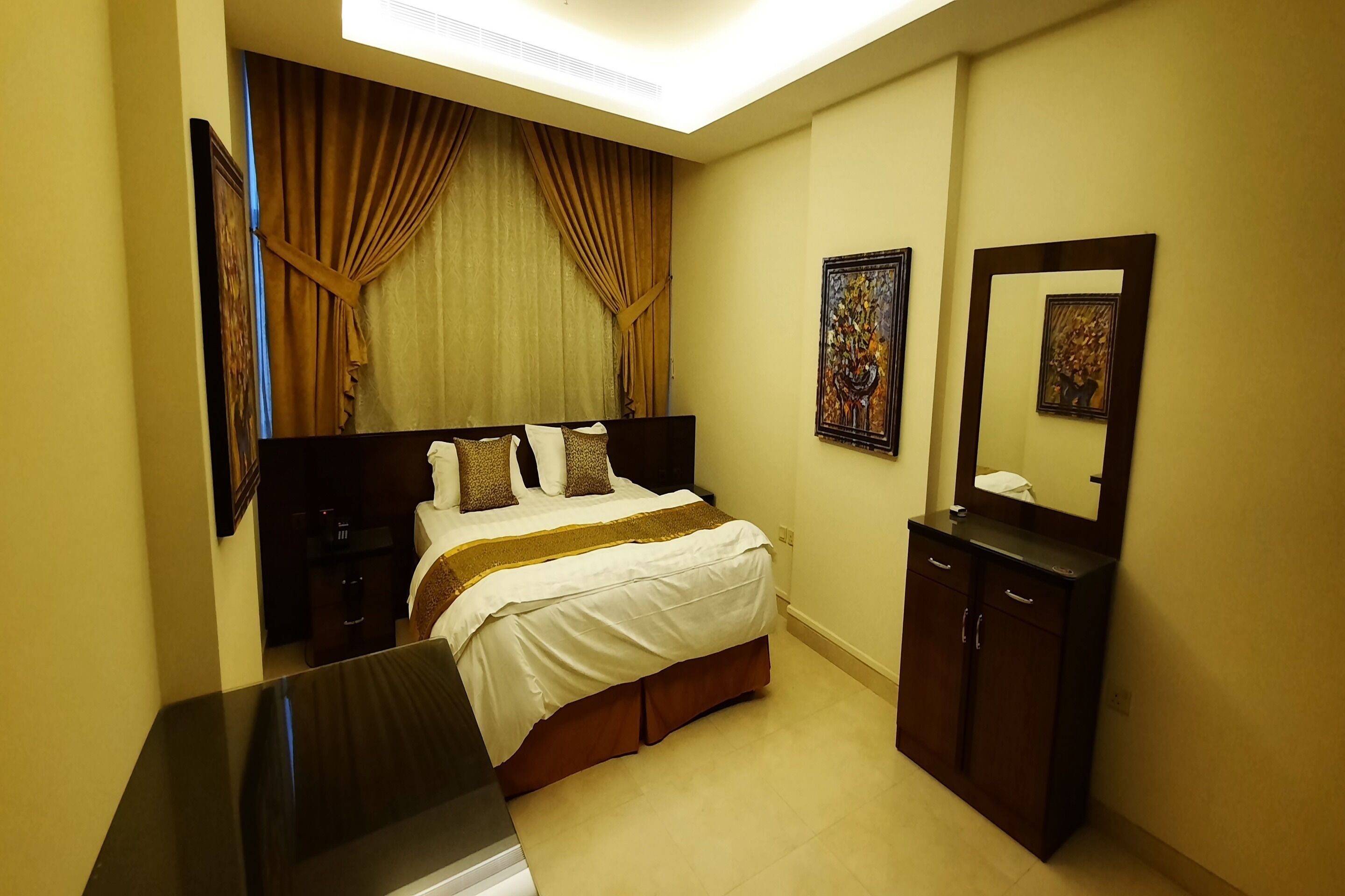 The Blue Rose Hotel by OYO Rooms