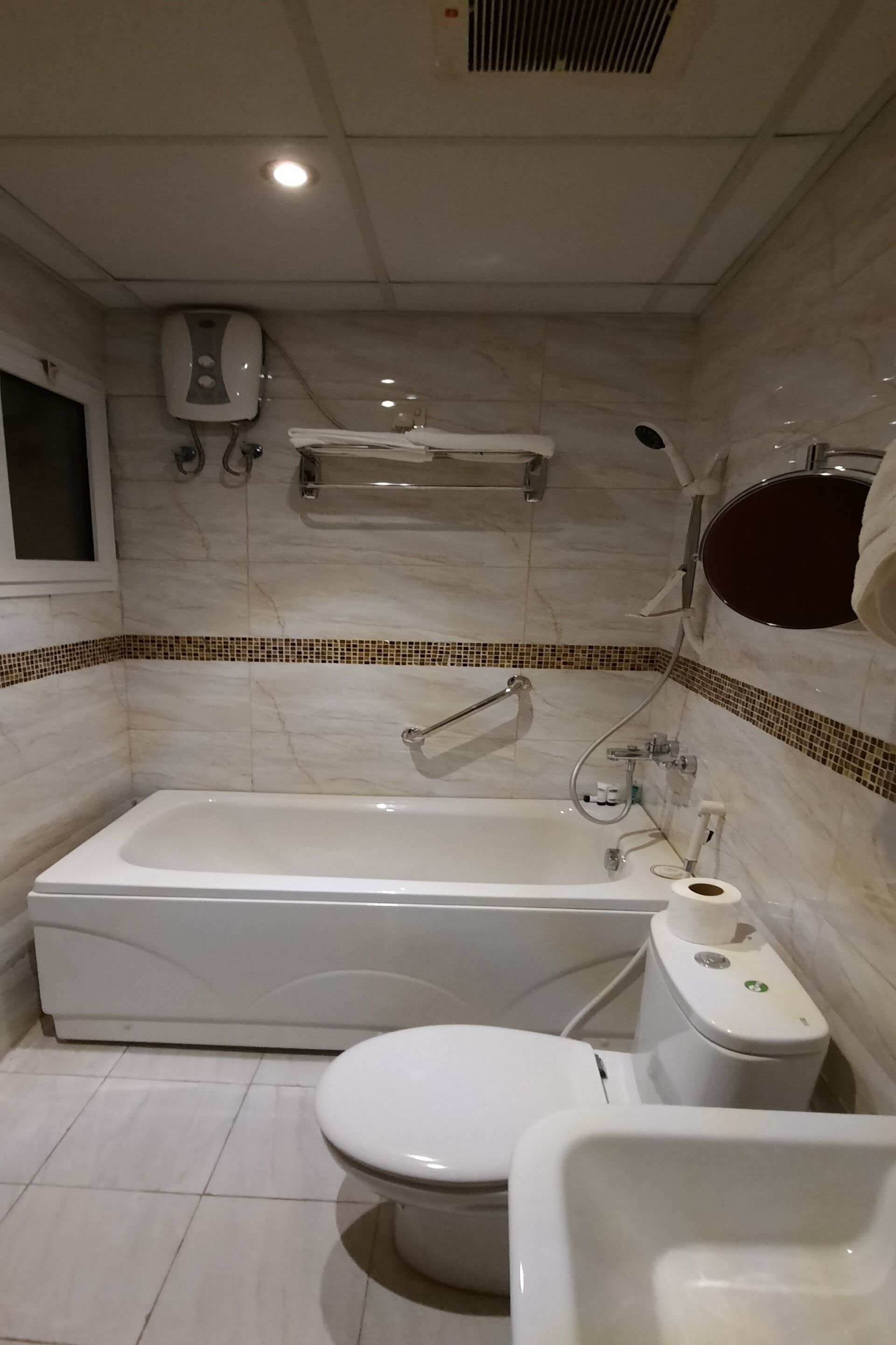 The Blue Rose Hotel by OYO Rooms