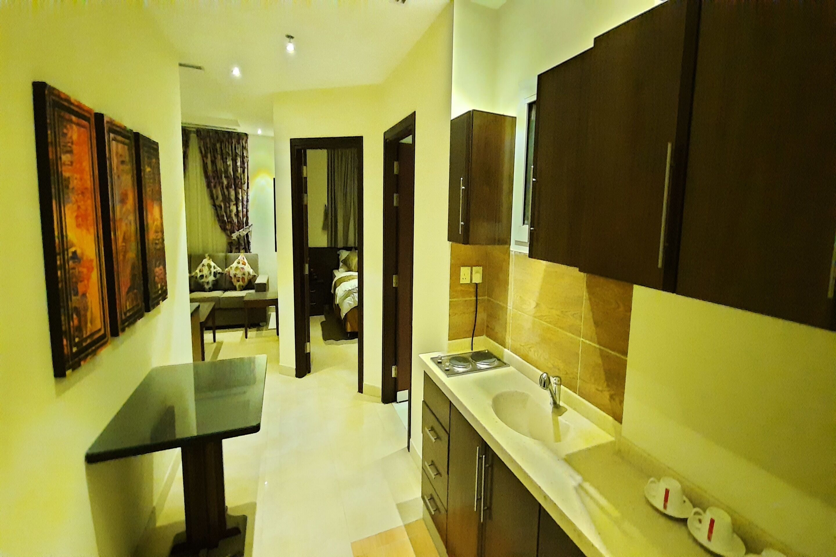 The Blue Rose Hotel by OYO Rooms