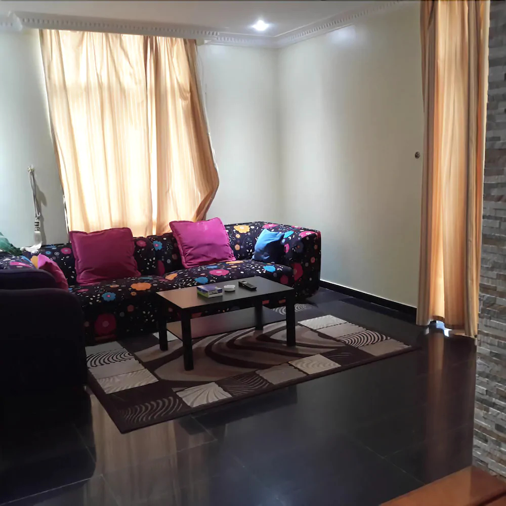 Wed Plaza Hotel Apartments