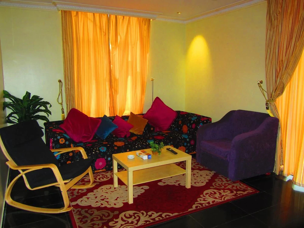 Wed Plaza Hotel Apartments