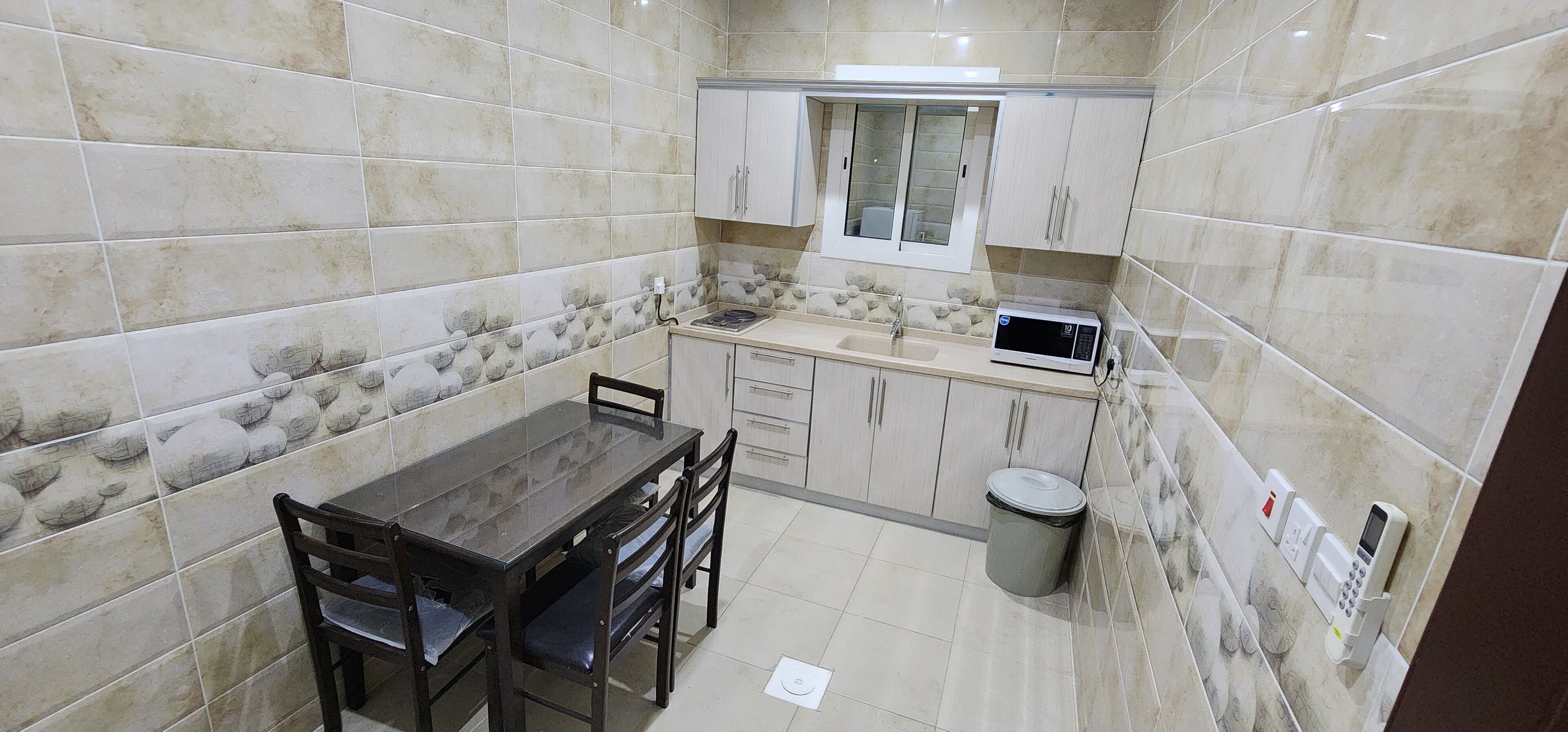 Primotel Suites Al Salamah