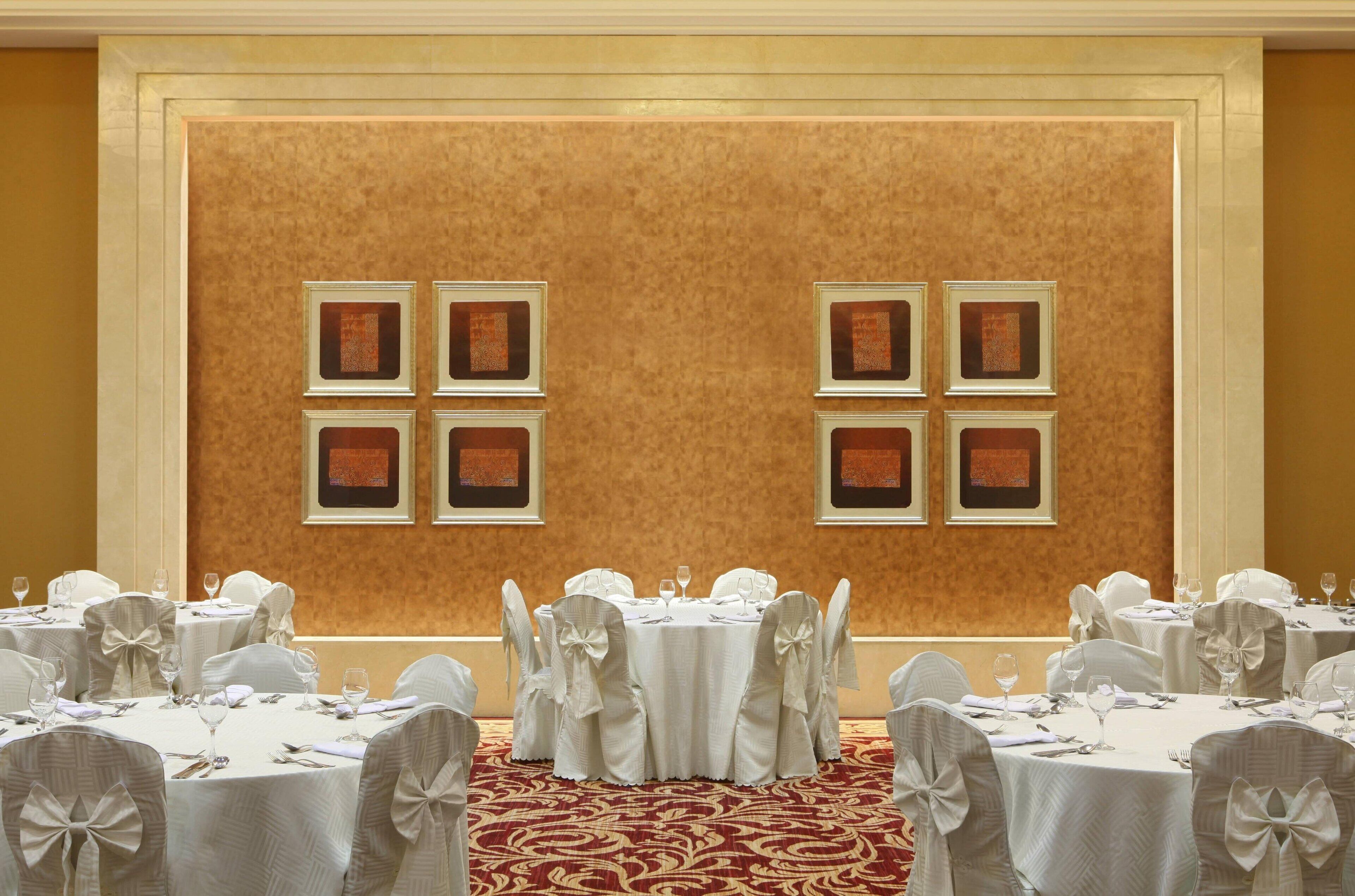Le Meridien Towers