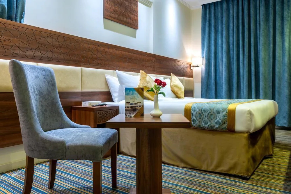 Snood Remaz Hotel