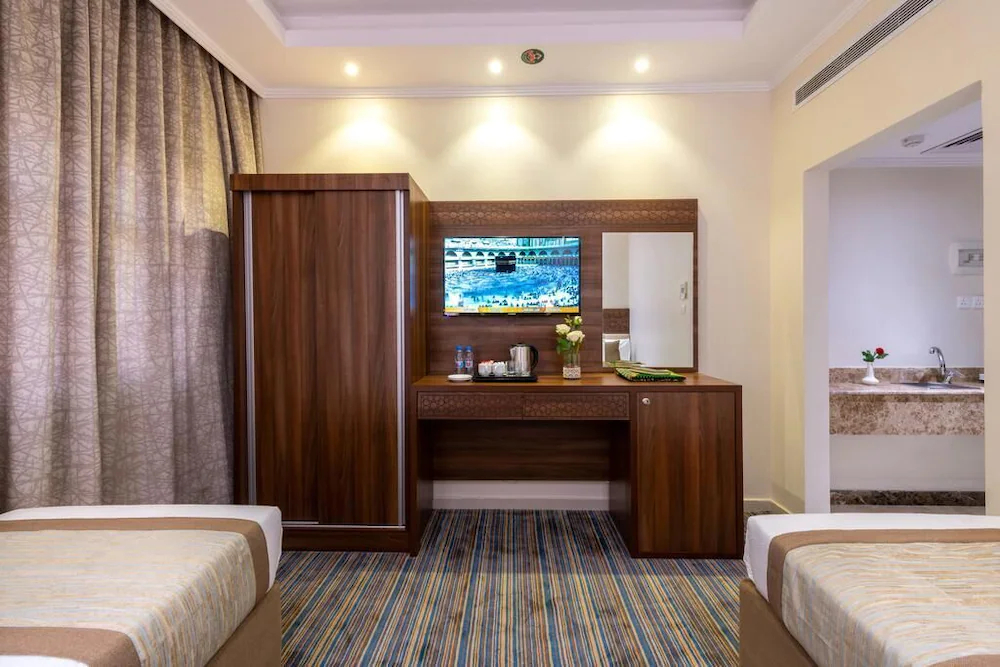 Snood Remaz Hotel