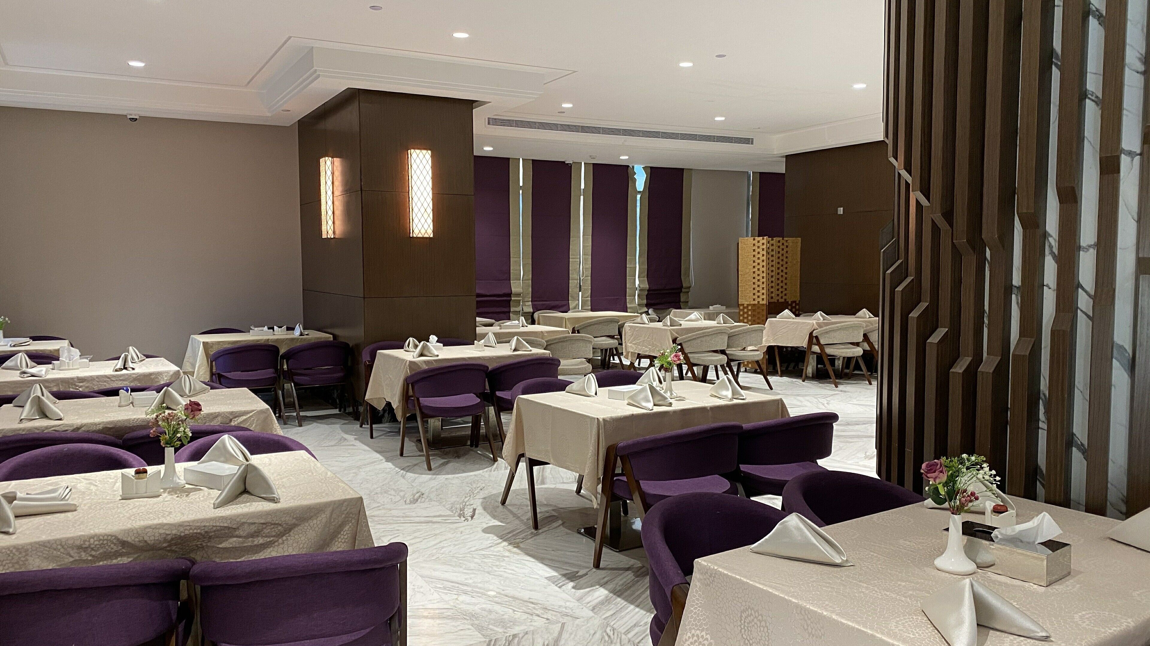 Violet Al Shisha Hotel