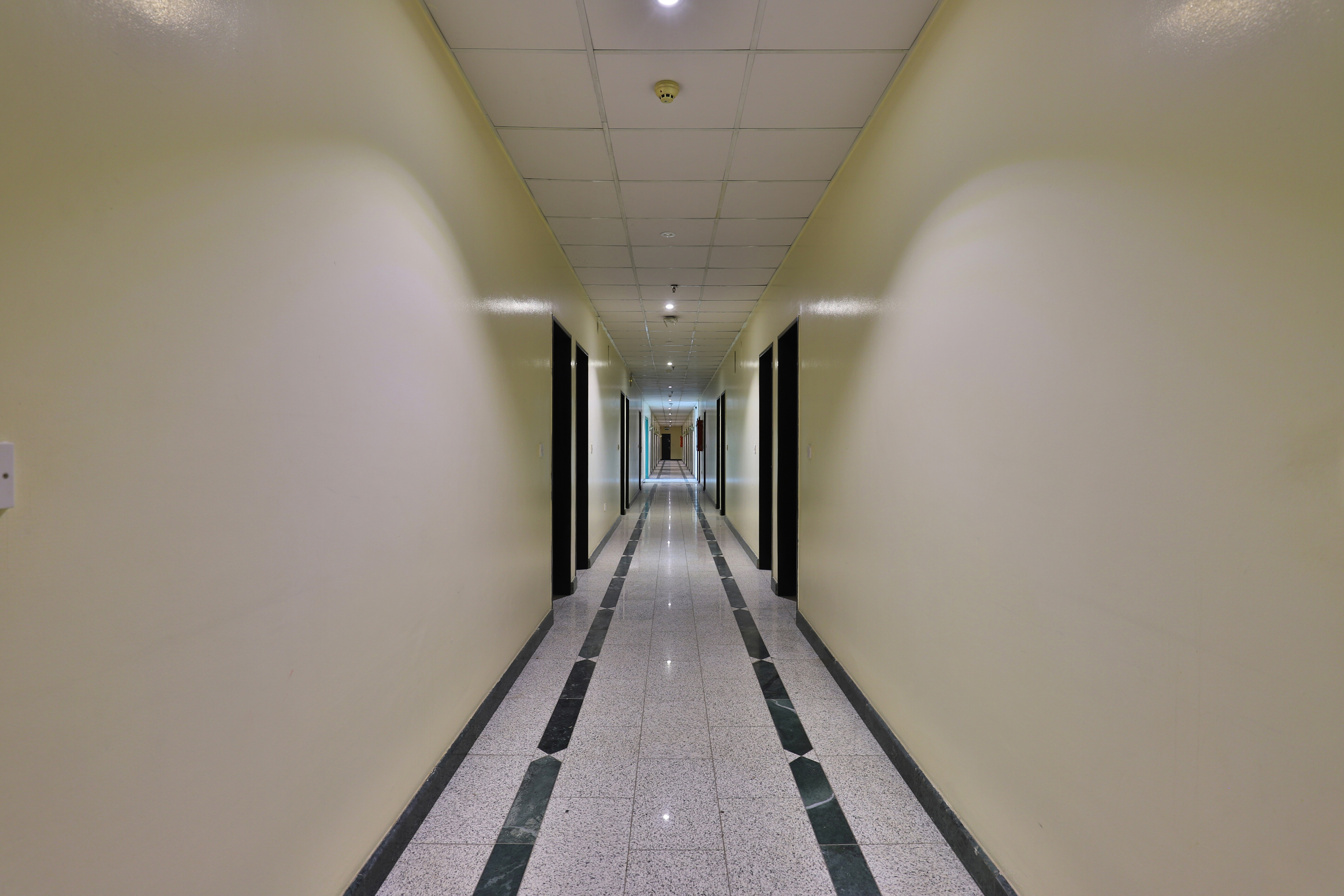 Al Hamra Palace Al Aswaq By OYO Rooms