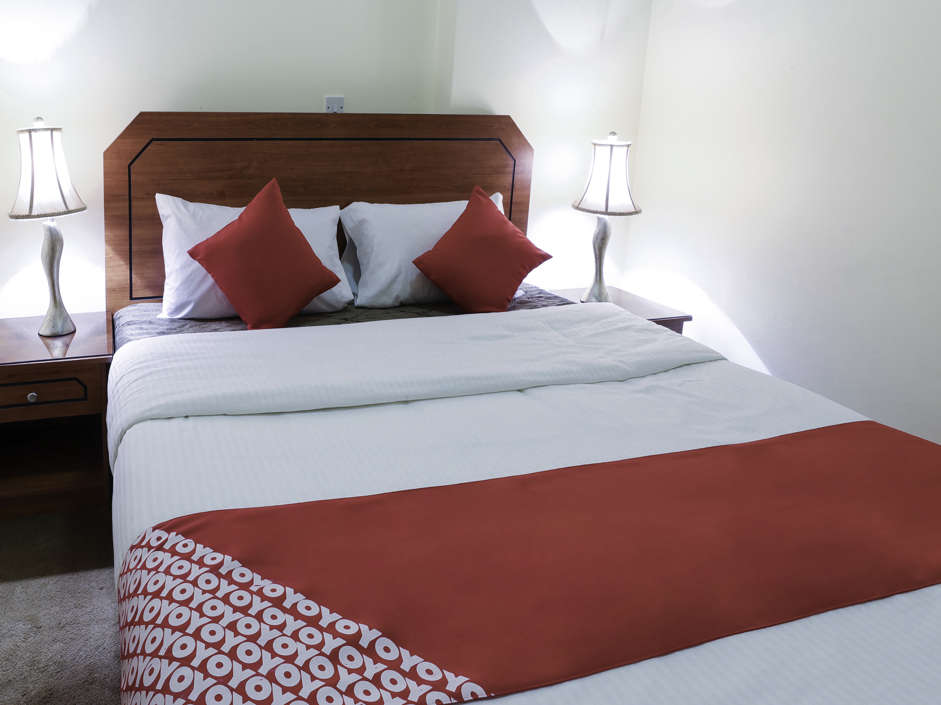 Al Hamra Palace Al Aswaq By OYO Rooms