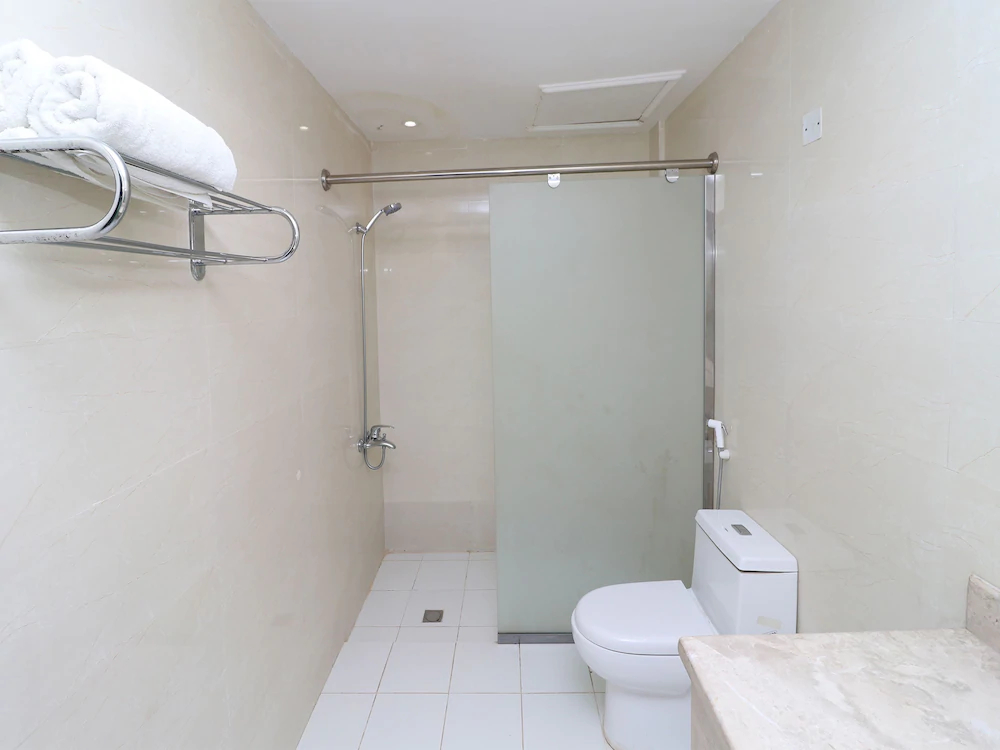 Al Hamra Palace Al Jawazat Branch by OYO Rooms