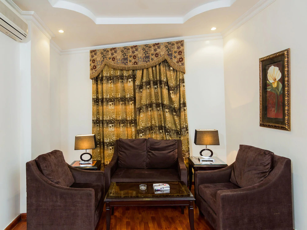 Al Hamra Palace Al Jawazat Branch by OYO Rooms