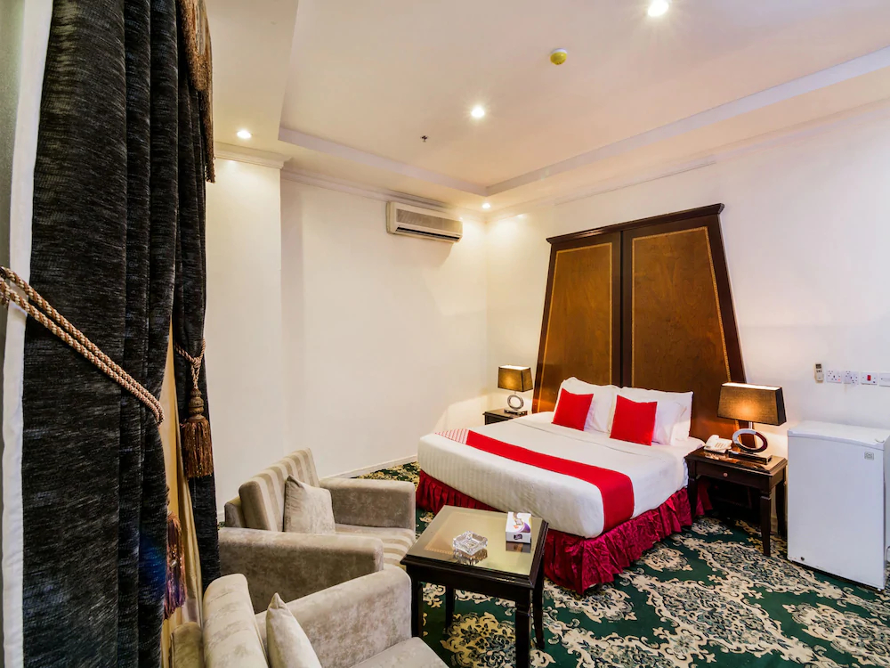 Al Hamra Palace Al Jawazat Branch by OYO Rooms