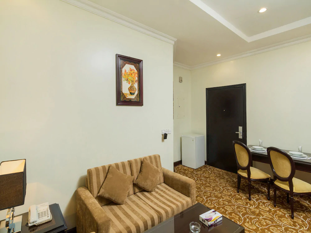 Al Hamra Palace Al Jawazat Branch by OYO Rooms