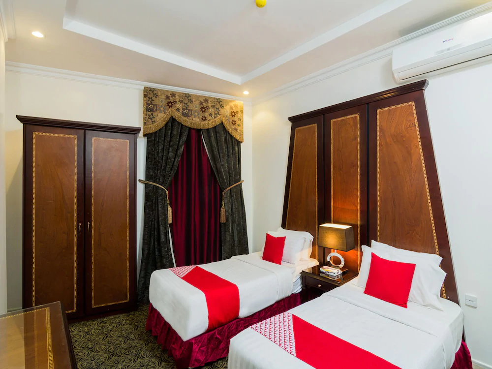 Al Hamra Palace Al Jawazat Branch by OYO Rooms