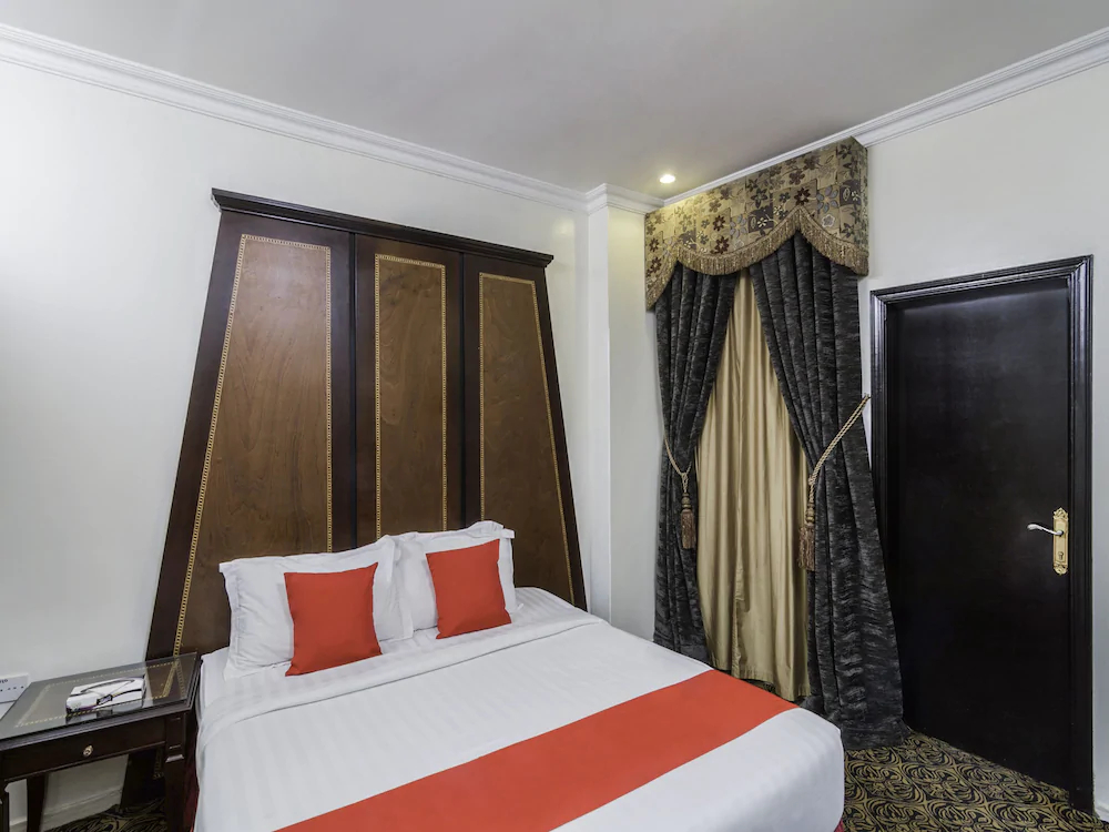 Al Hamra Palace Al Jawazat Branch by OYO Rooms