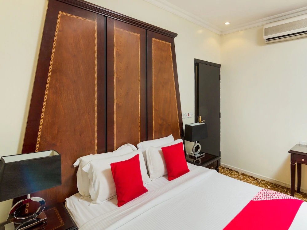 Al Hamra Palace Al Jawazat Branch by OYO Rooms