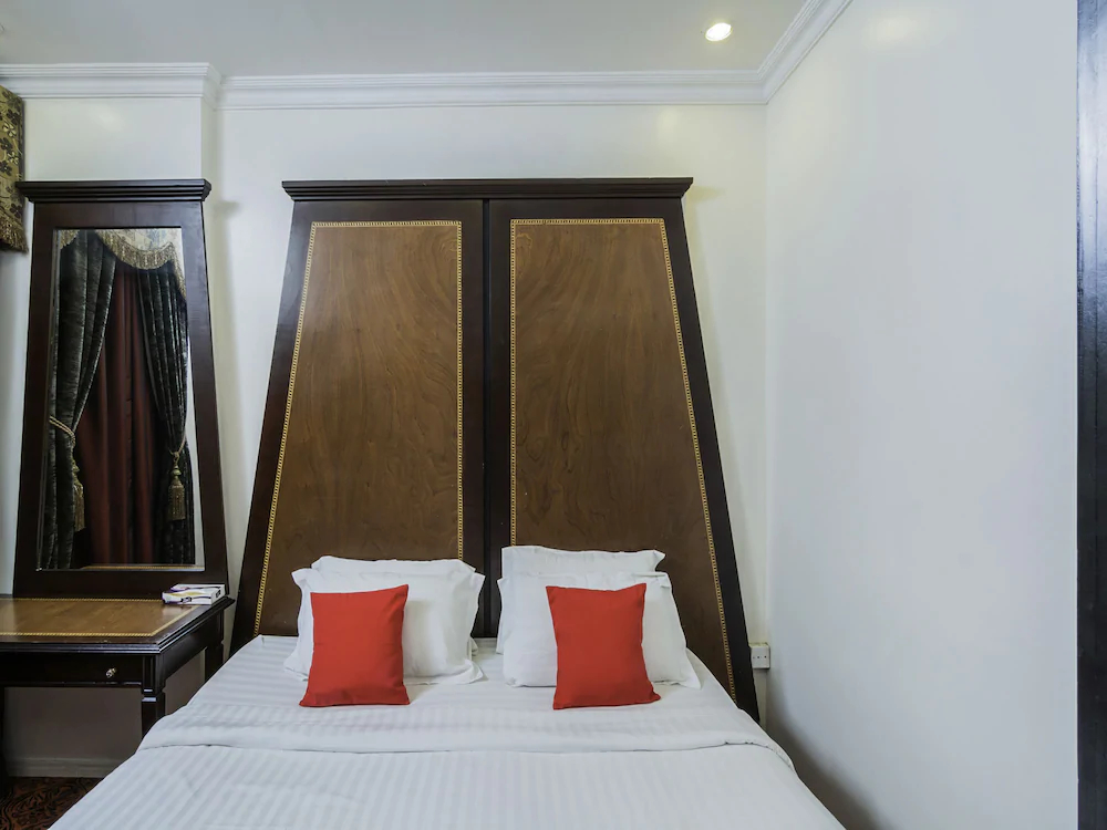 Al Hamra Palace Al Jawazat Branch by OYO Rooms