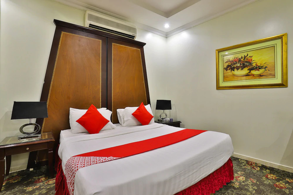 Al Hamra Palace Al Jawazat Branch by OYO Rooms