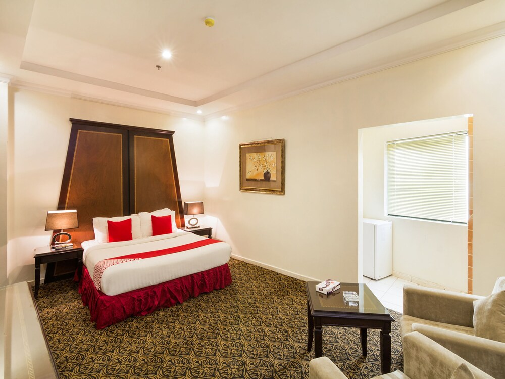 Al Hamra Palace Al Jawazat Branch by OYO Rooms