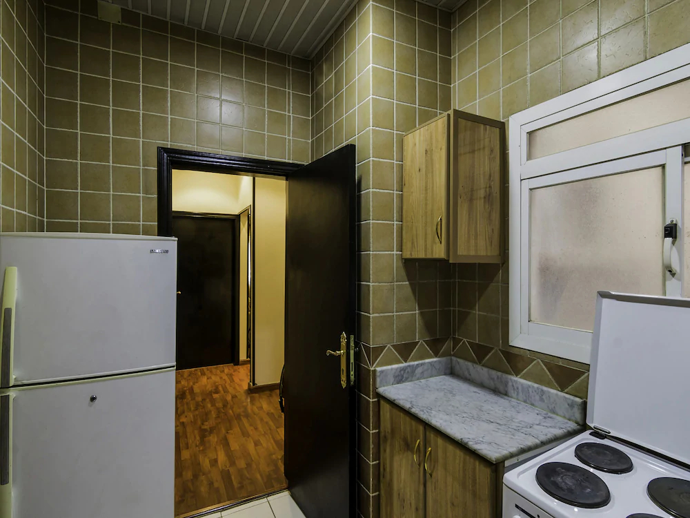 Al Hamra Palace Al Jawazat Branch by OYO Rooms