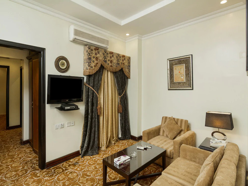 Al Hamra Palace Al Jawazat Branch by OYO Rooms