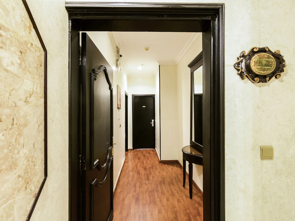 Al Hamra Palace Al Jawazat Branch by OYO Rooms