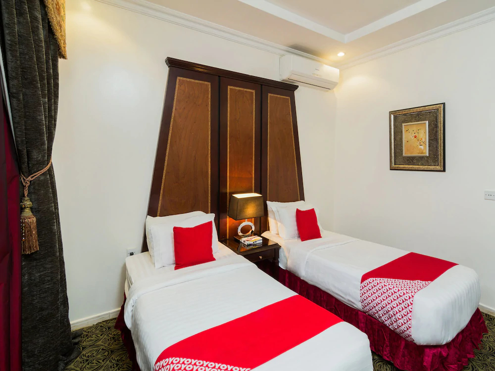 Al Hamra Palace Al Jawazat Branch by OYO Rooms