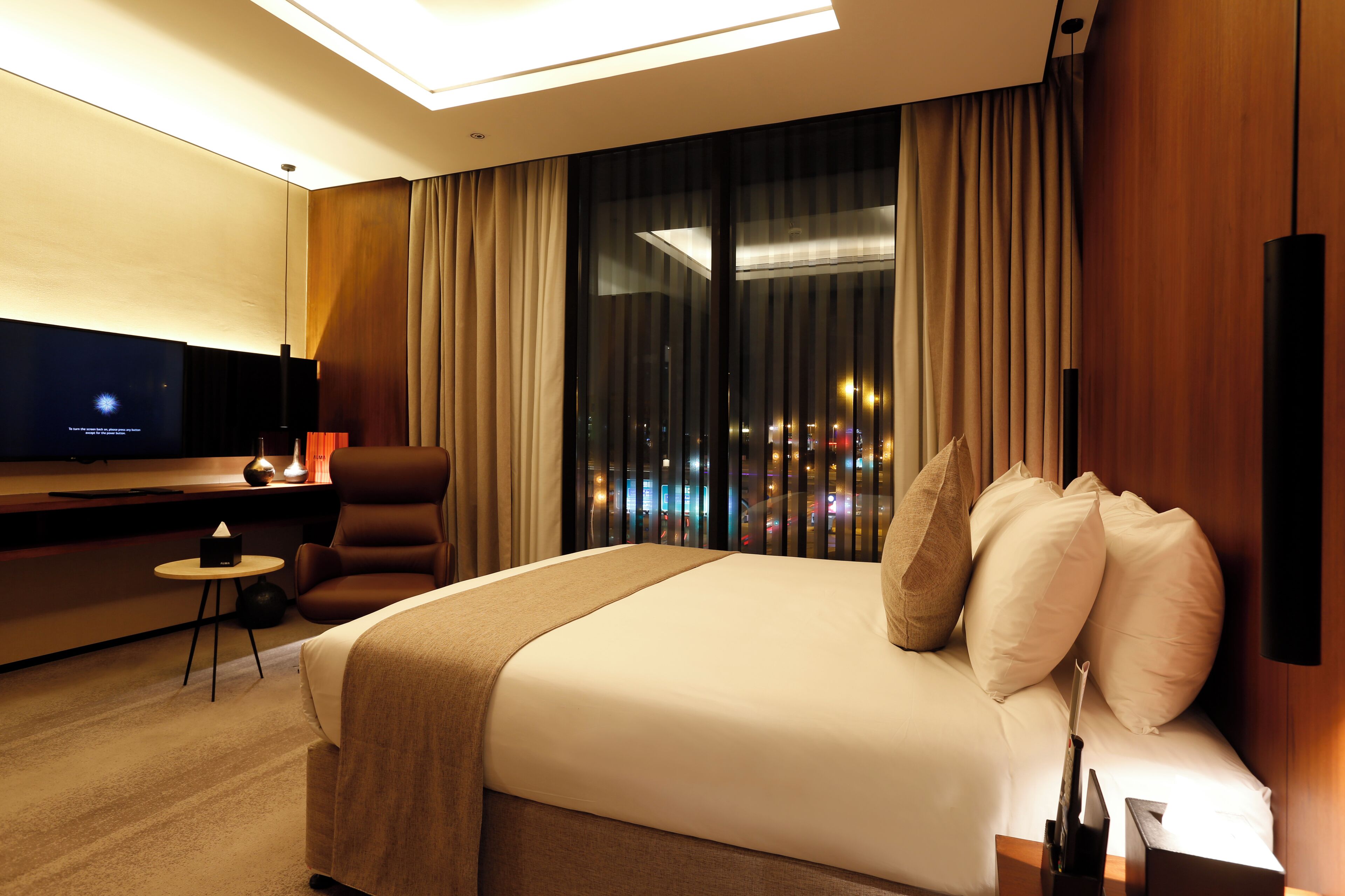 Alma Hotel