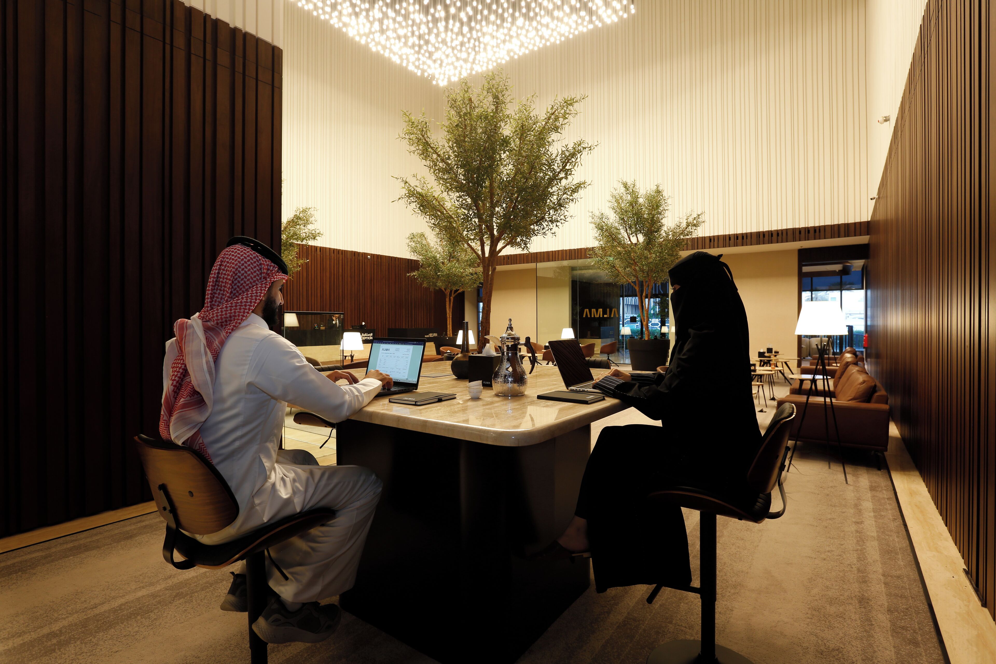 Alma Hotel
