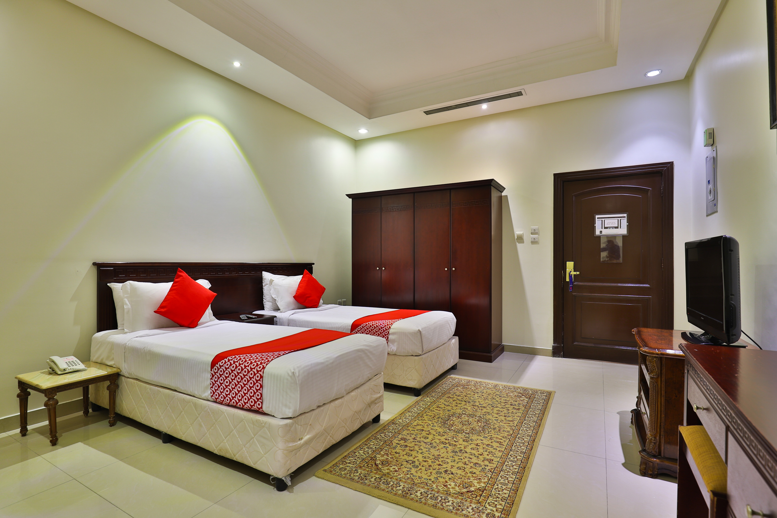 Brzeen Hotel by OYO Rooms