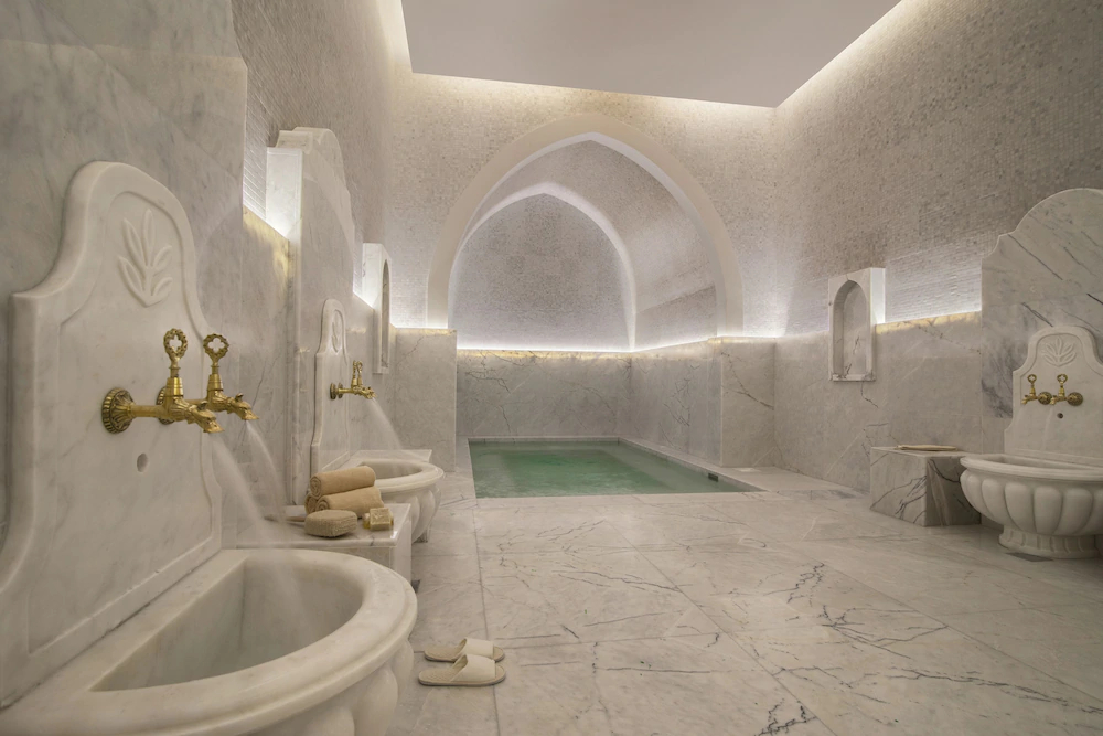 Cristal Amaken Hotel
