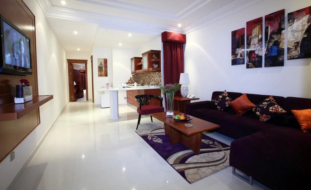 Hayatt Home Hotel