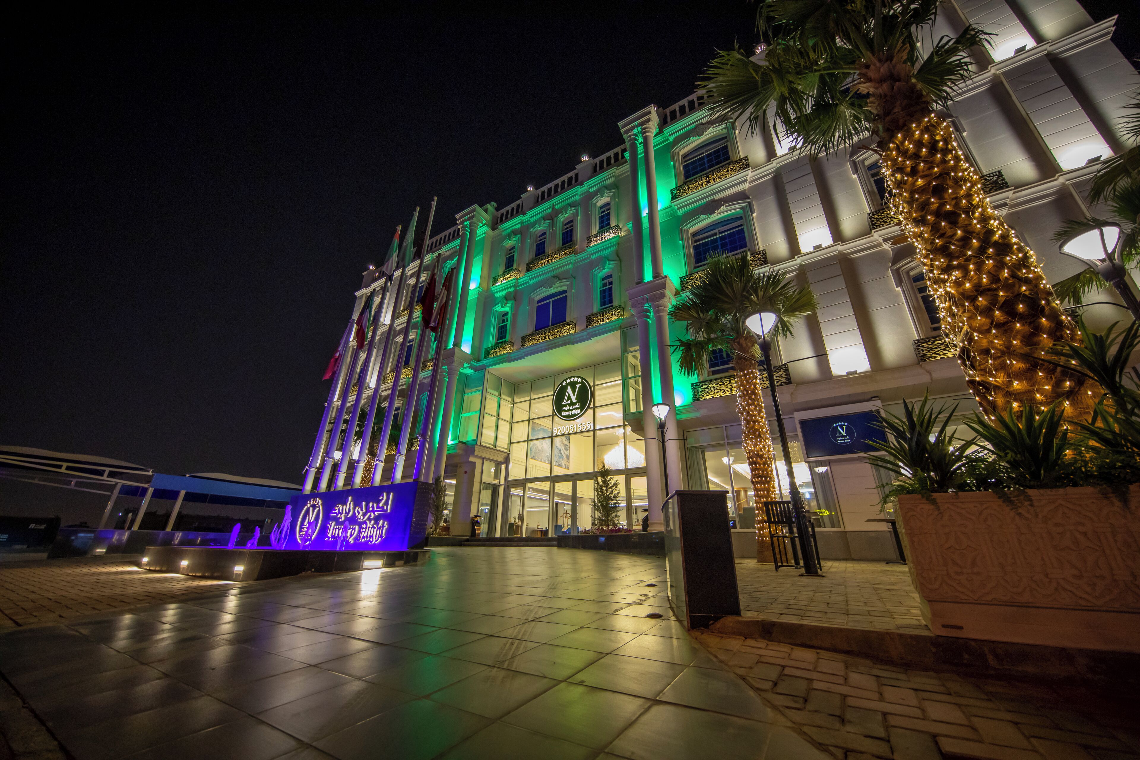 Luxury Night Hotel