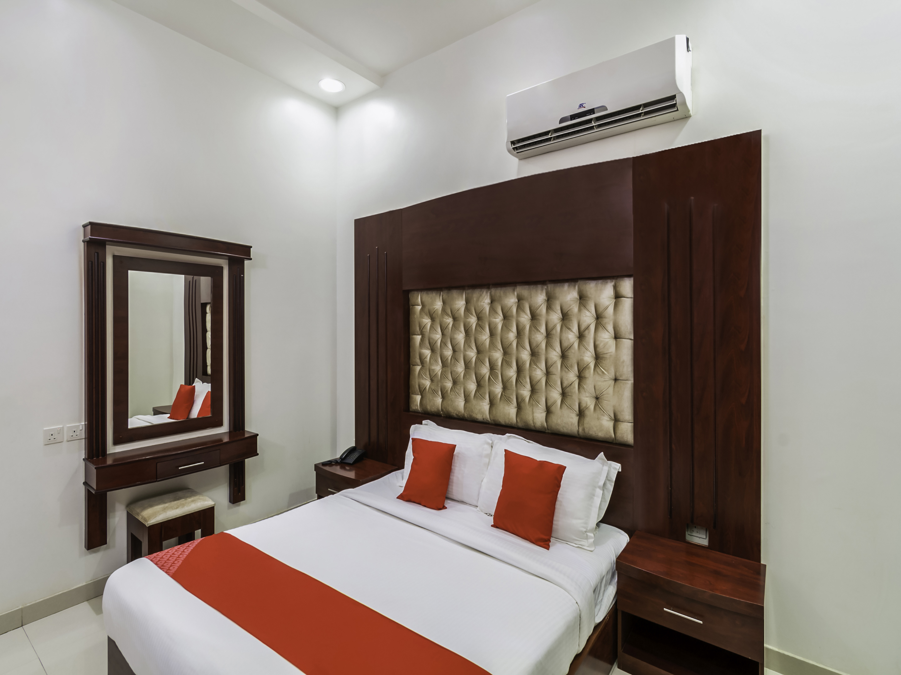 OYO 151 Al Ameria Hotel Suites