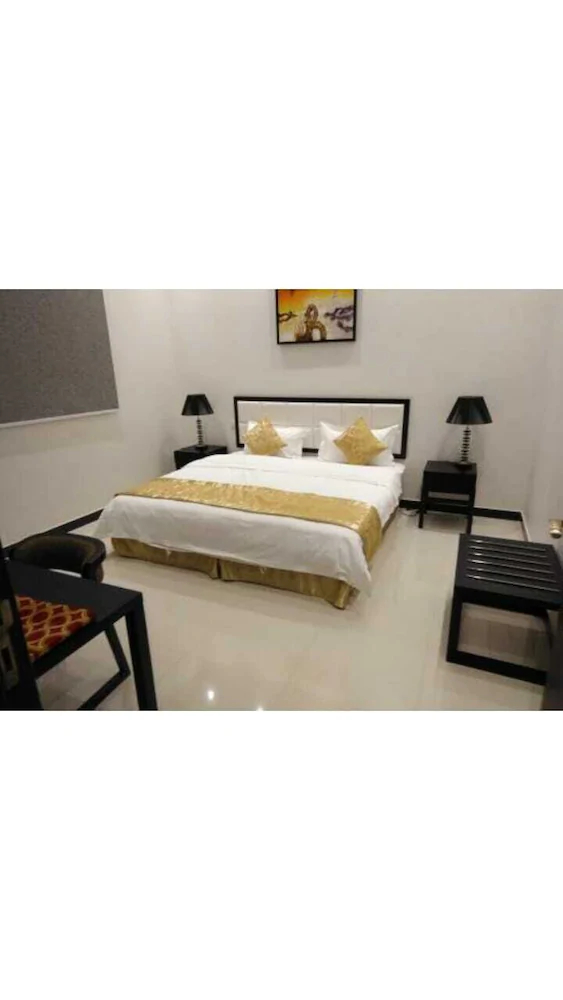 Quiet Rooms Apartment