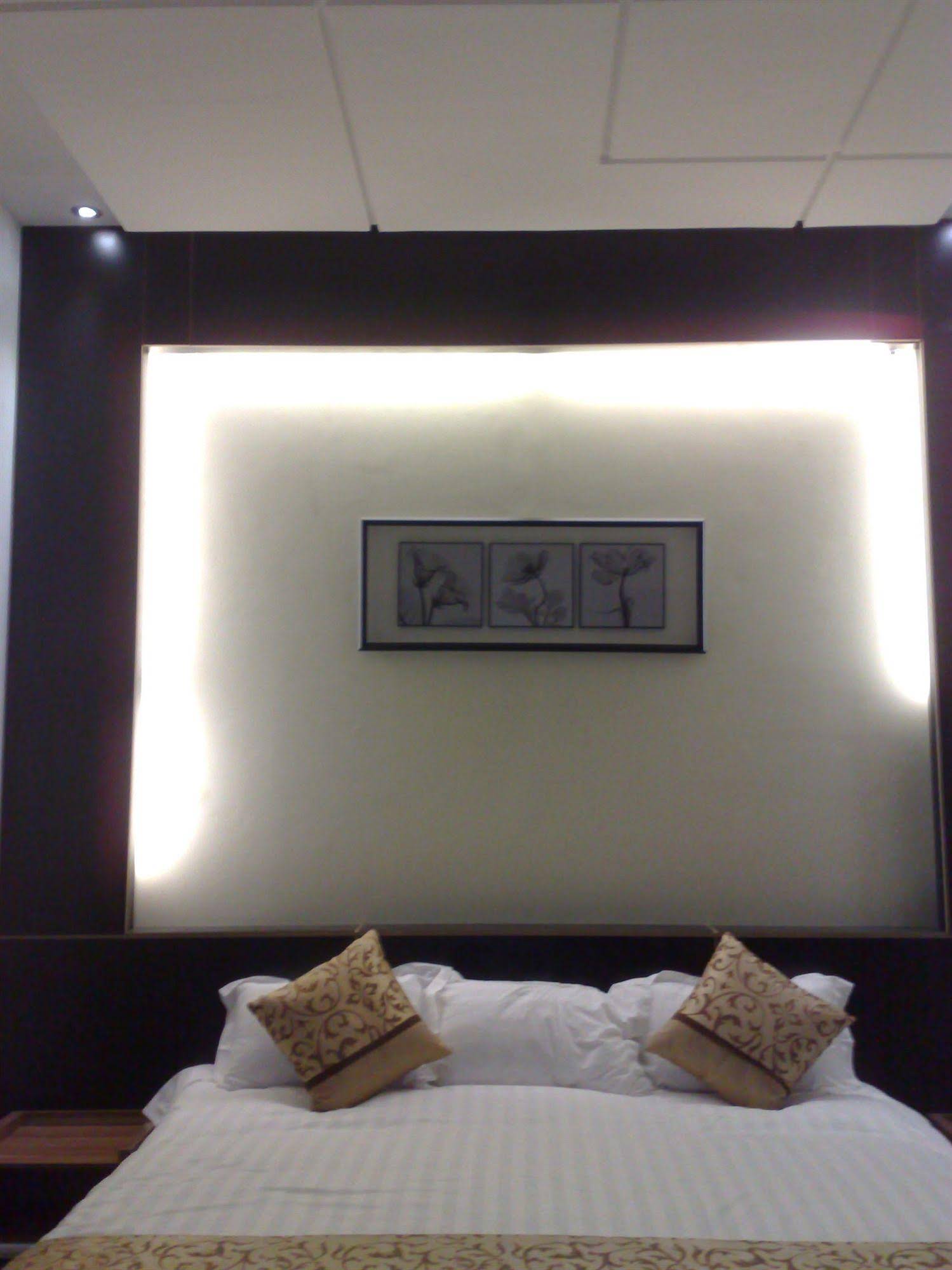 Romantic Nights Hotel Apartments