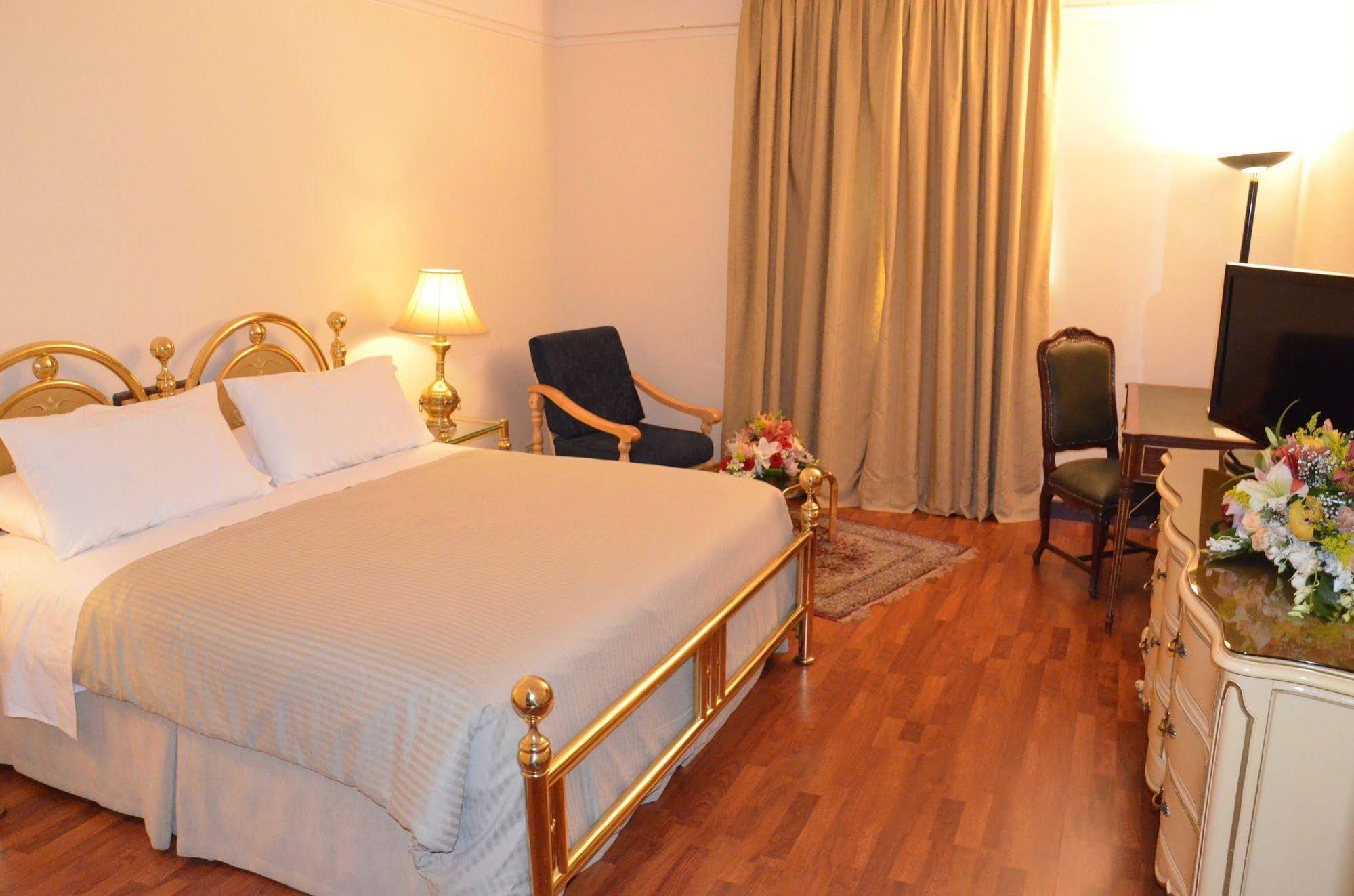 Saladin Hotel